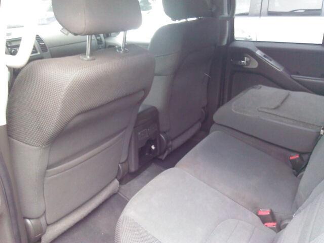 Nissan Pathfinder 2006 photo 2