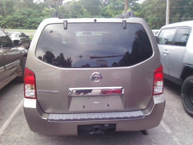 Nissan Pathfinder 2006 photo 3