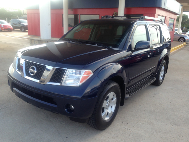 Nissan Pathfinder 2006 photo 1