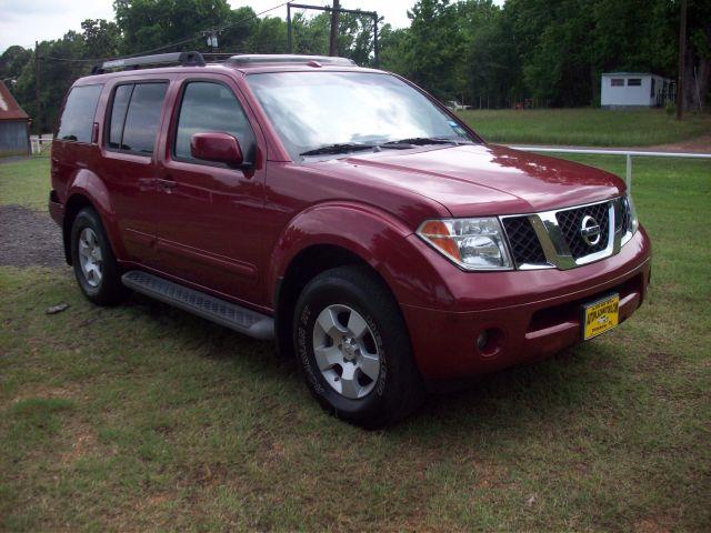 Nissan Pathfinder 2006 photo 23