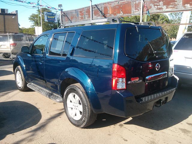 Nissan Pathfinder 2006 photo 12