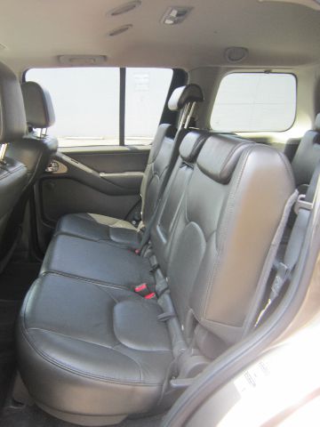 Nissan Pathfinder 2006 photo 3