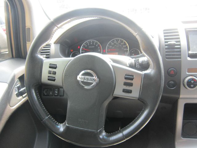 Nissan Pathfinder 2006 photo 8