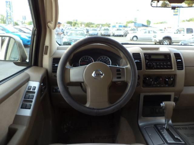 Nissan Pathfinder 2006 photo 5