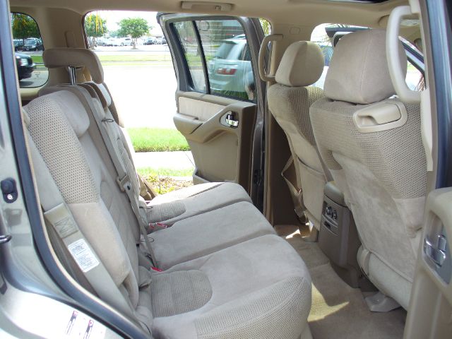 Nissan Pathfinder 2006 photo 14