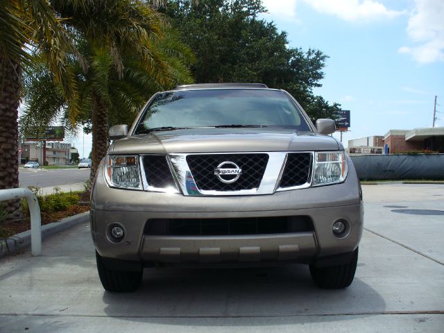 Nissan Pathfinder 2006 photo 24