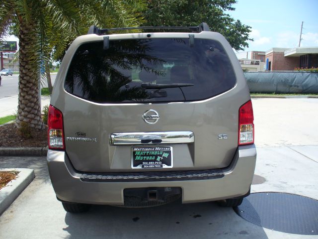 Nissan Pathfinder 2006 photo 25