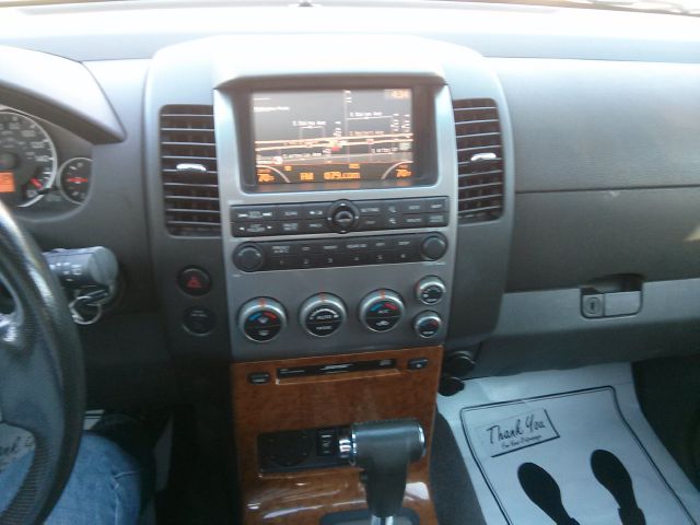 Nissan Pathfinder 2006 photo 1