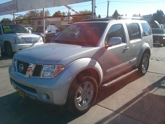 Nissan Pathfinder 2006 photo 4