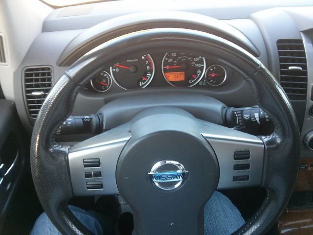 Nissan Pathfinder 2006 photo 8