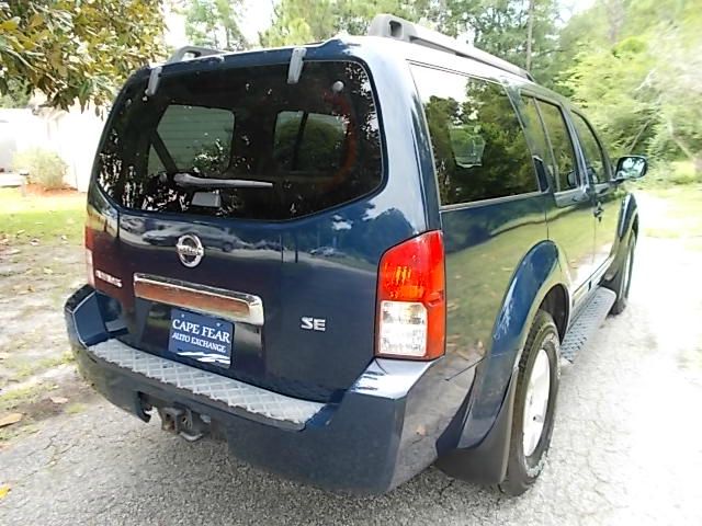 Nissan Pathfinder 2007 photo 2