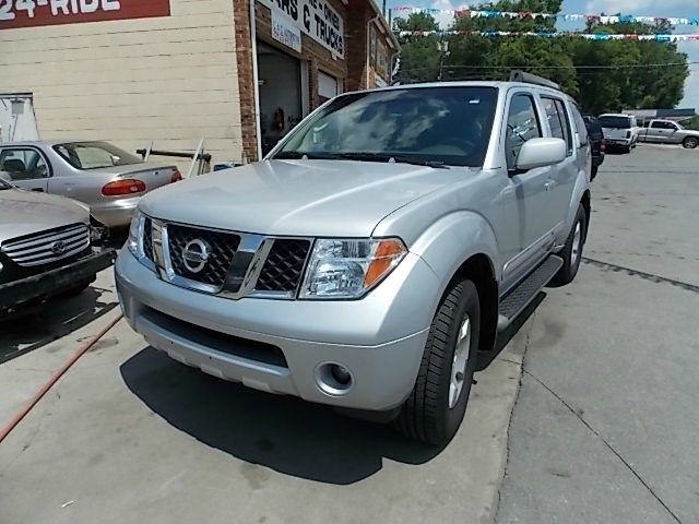 Nissan Pathfinder 2007 photo 1