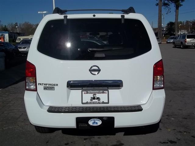 Nissan Pathfinder 2007 photo 4