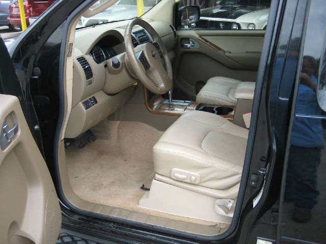 Nissan Pathfinder 2007 photo 2