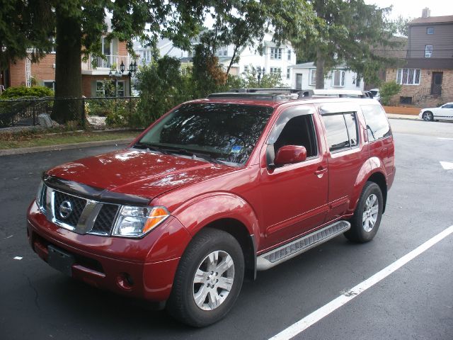 Nissan Pathfinder 2007 photo 2