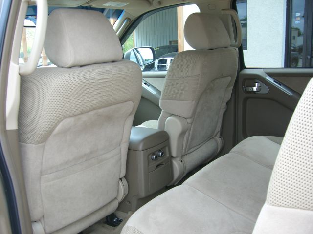 Nissan Pathfinder 2007 photo 2