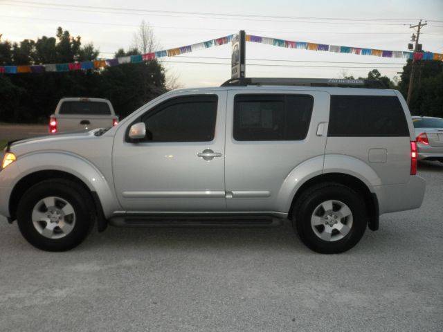 Nissan Pathfinder 2007 photo 3