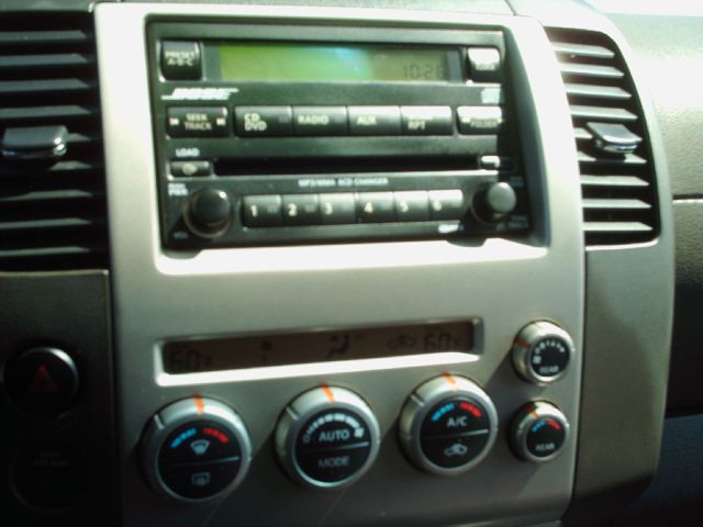 Nissan Pathfinder 2007 photo 2