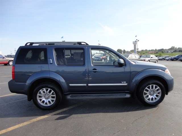 Nissan Pathfinder 2008 photo 3