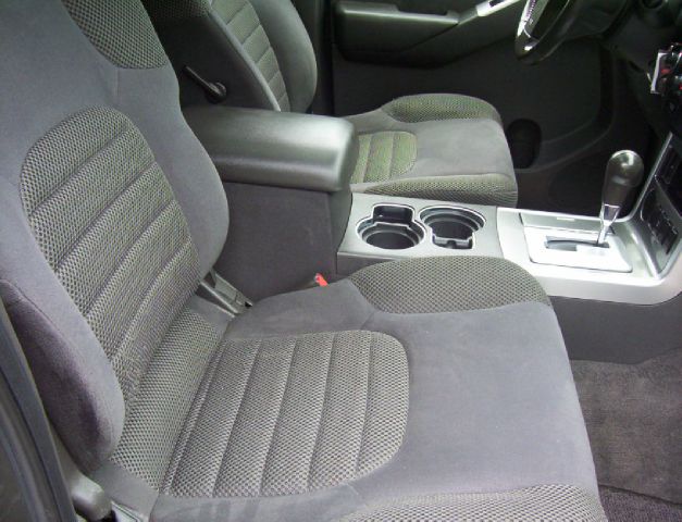 Nissan Pathfinder 2008 photo 2