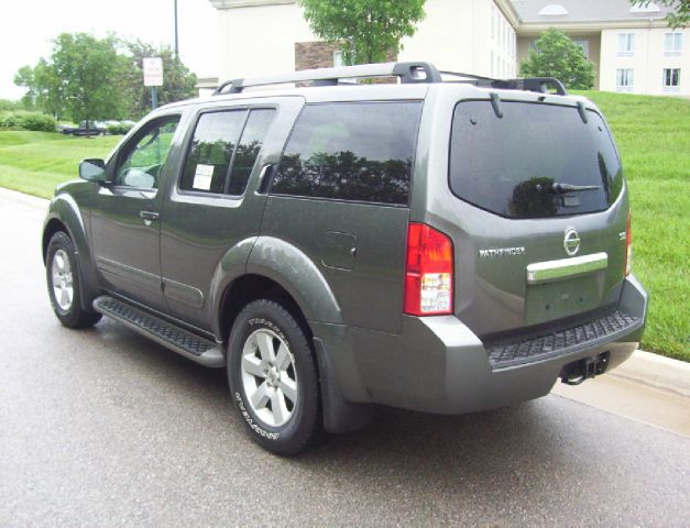 Nissan Pathfinder 2008 photo 27