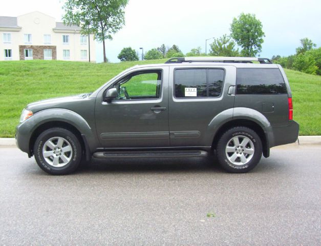 Nissan Pathfinder 2008 photo 32