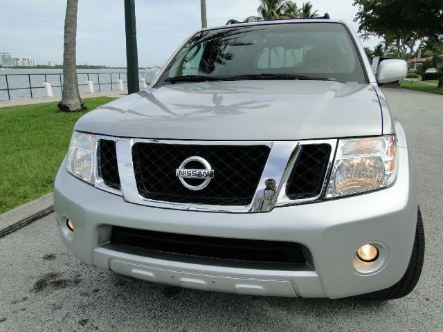 Nissan Pathfinder 2008 photo 2