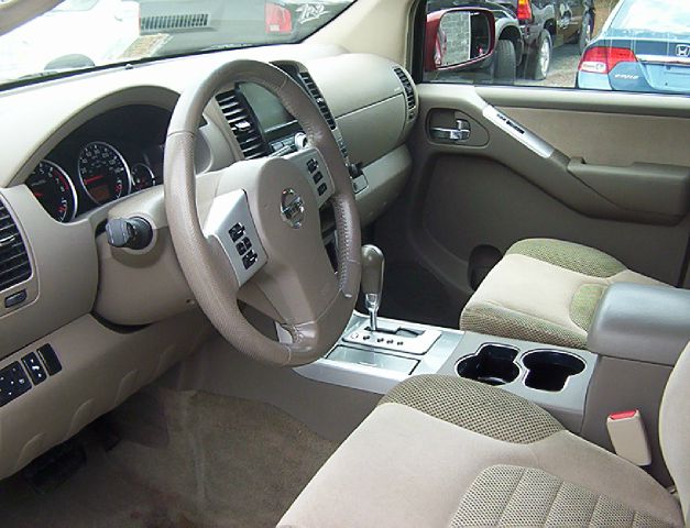 Nissan Pathfinder EX-L W/ DVD System SUV