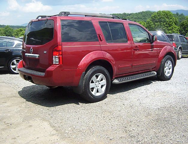 Nissan Pathfinder 2008 photo 2