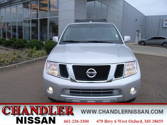 Nissan Pathfinder X Sport Utility