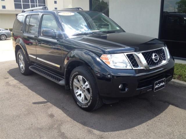 Nissan Pathfinder 2011 photo 3