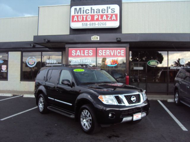 Nissan Pathfinder 2011 photo 3