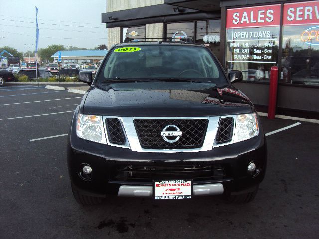 Nissan Pathfinder 2011 photo 4