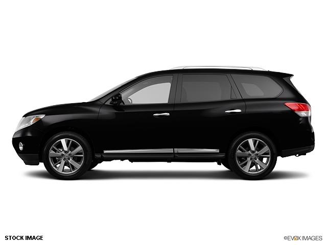 Nissan Pathfinder Unknown SUV