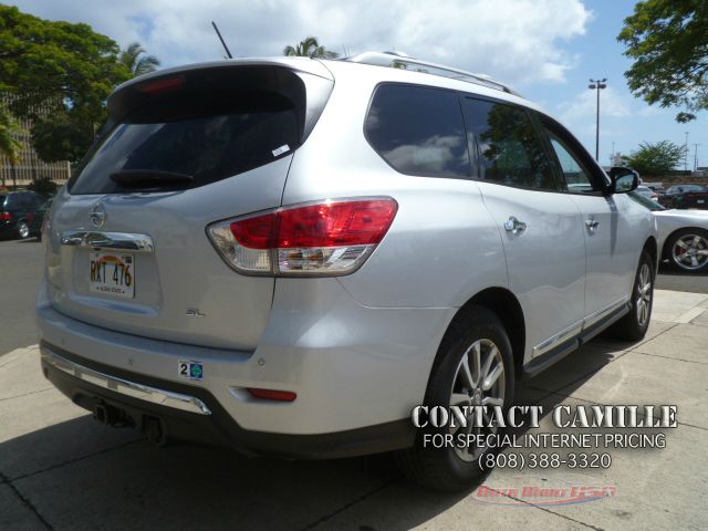 Nissan Pathfinder 2013 photo 4