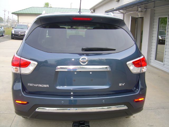 Nissan Pathfinder 2013 photo 28