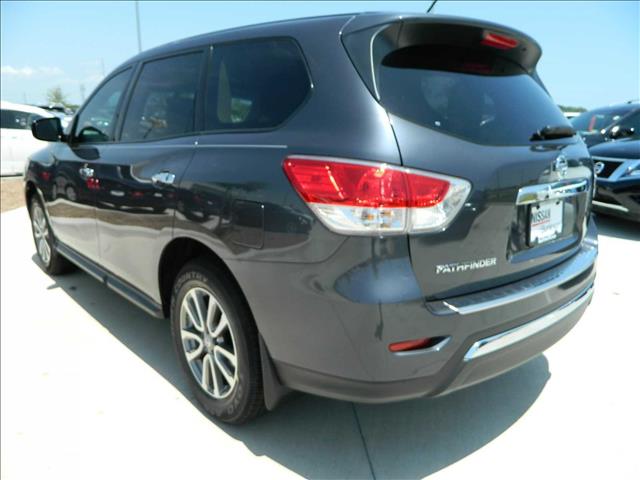 Nissan Pathfinder 2013 photo 0