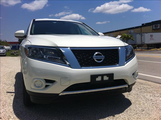 Nissan Pathfinder 2013 photo 18