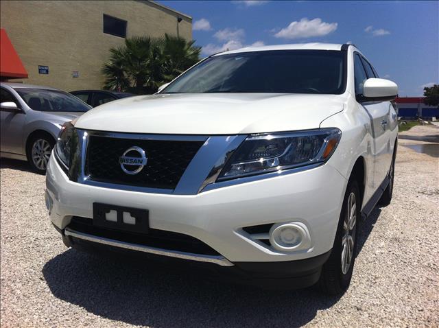 Nissan Pathfinder 2013 photo 3