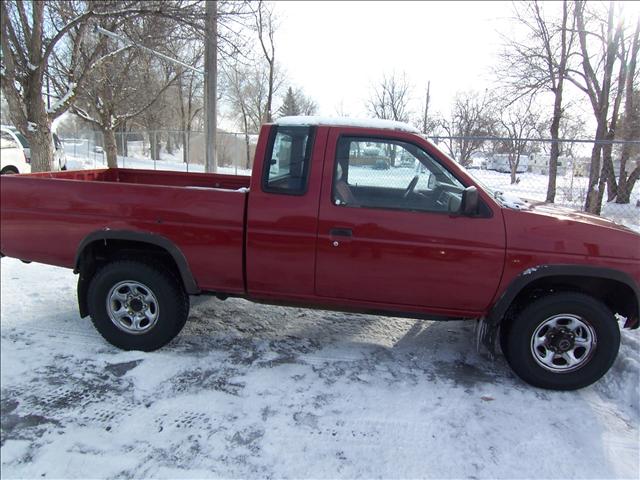 Nissan Pickup 1993 photo 1