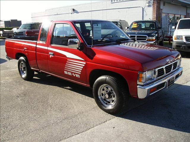 Nissan Pickup 1993 photo 1