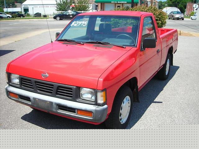 Nissan Pickup 1993 photo 2