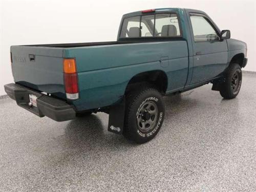 Nissan Pickup 1995 photo 4