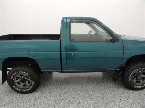 Nissan Pickup 1995 photo 5