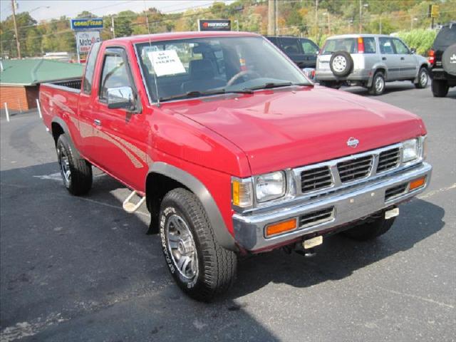 Nissan Pickup 1997 photo 4