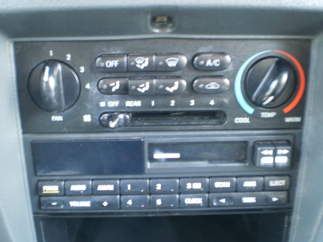 Nissan Quest 1995 photo 6