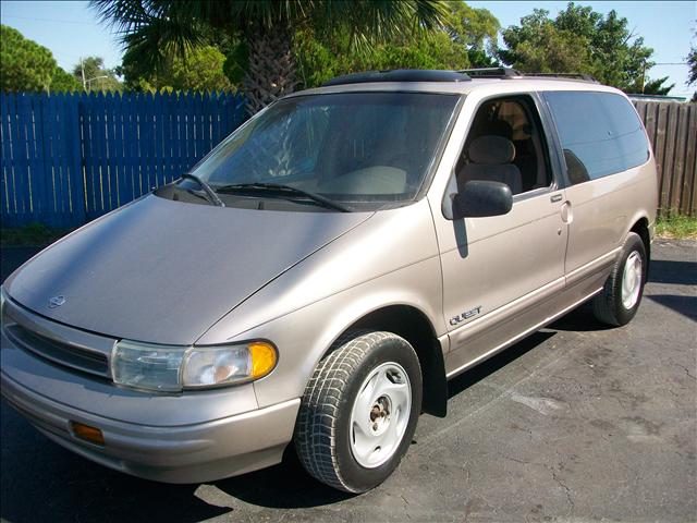 Nissan Quest 1995 photo 5