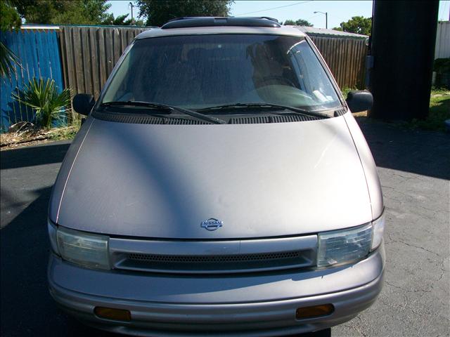 Nissan Quest 1995 photo 2