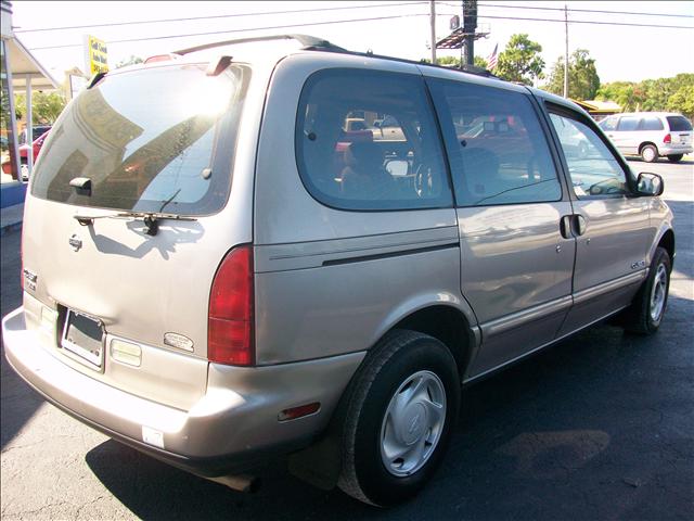 Nissan Quest 1995 photo 1