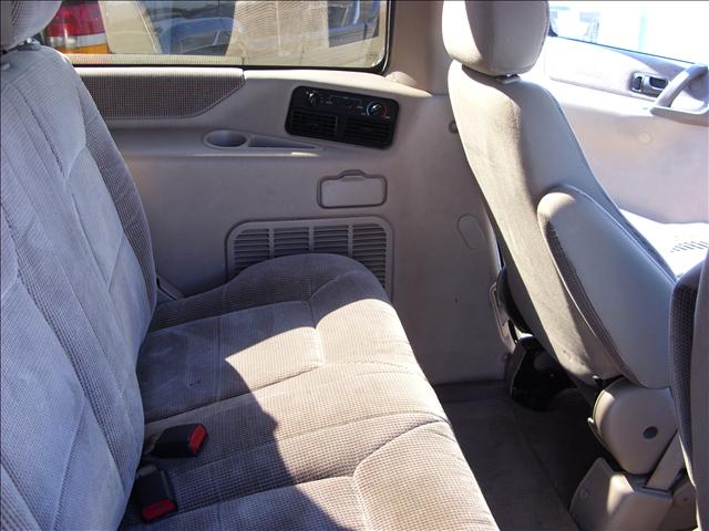 Nissan Quest 1995 photo 3